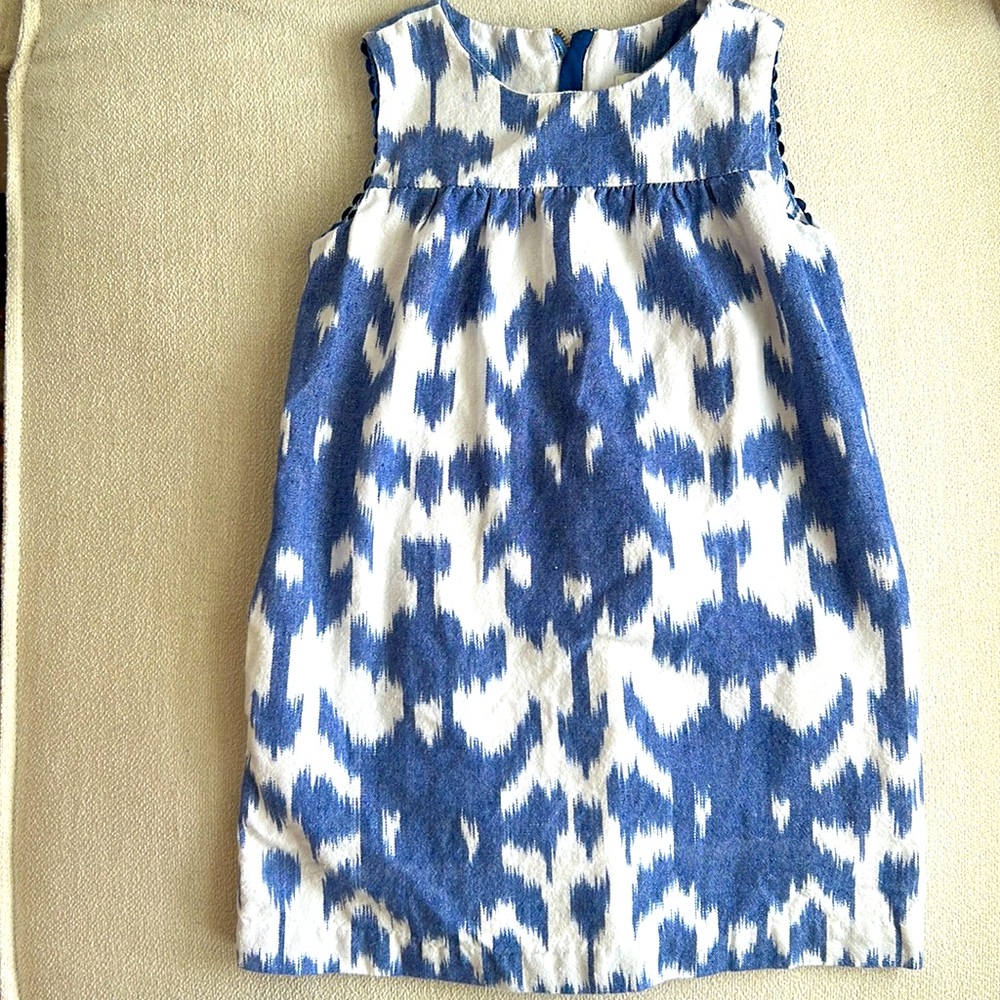 Great Used Condition - VINEYARD VINES Girls Ikat Dress (size 6)